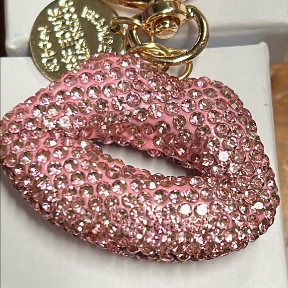 Pink/red/silver Rhinestone Lip bag charm/Keychain - Picture 5 of 10